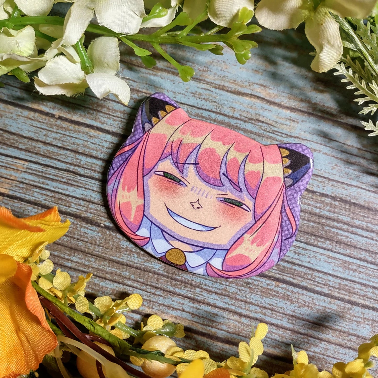 Spy Daughter Cat-shaped Button