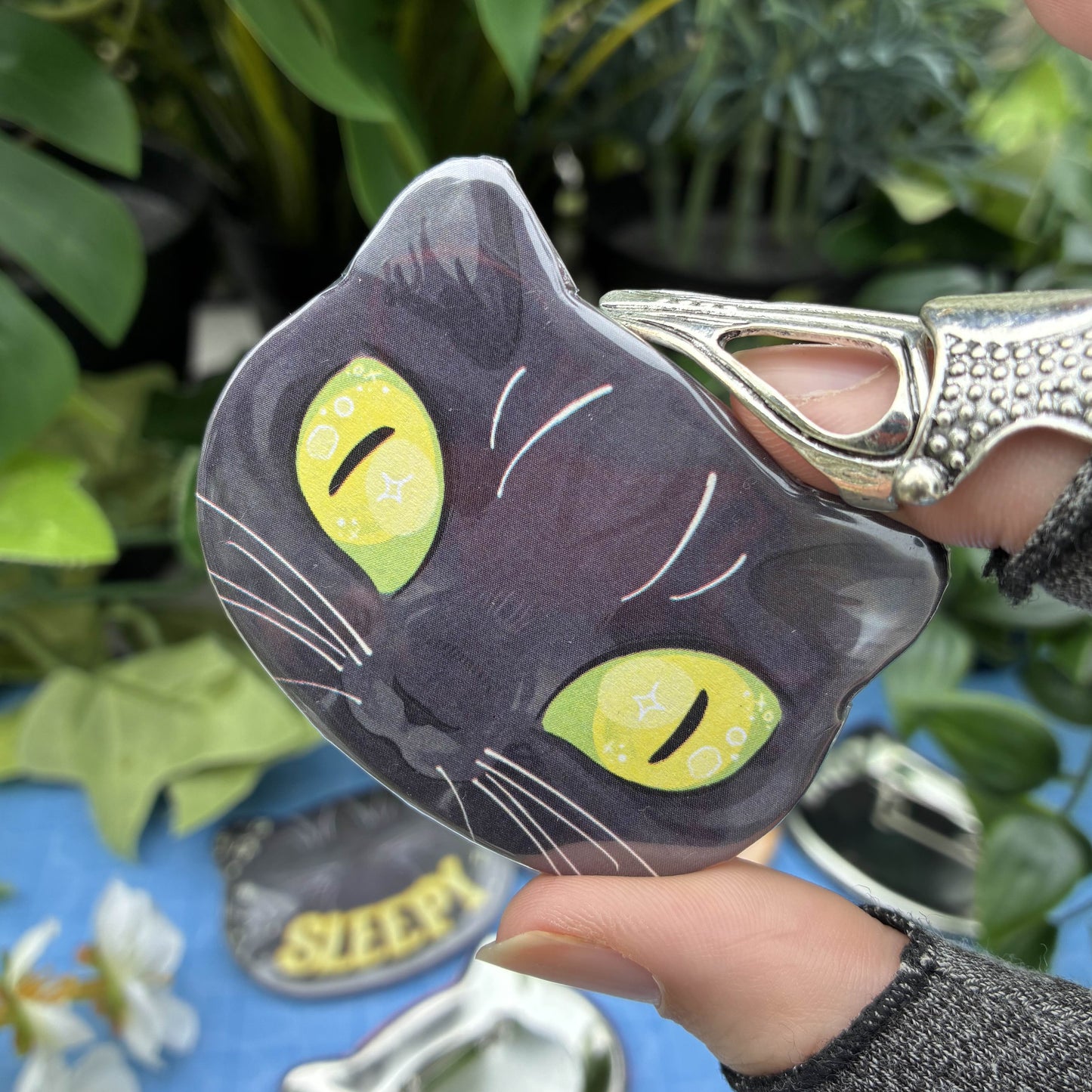Phantom Cat-shaped Buttons
