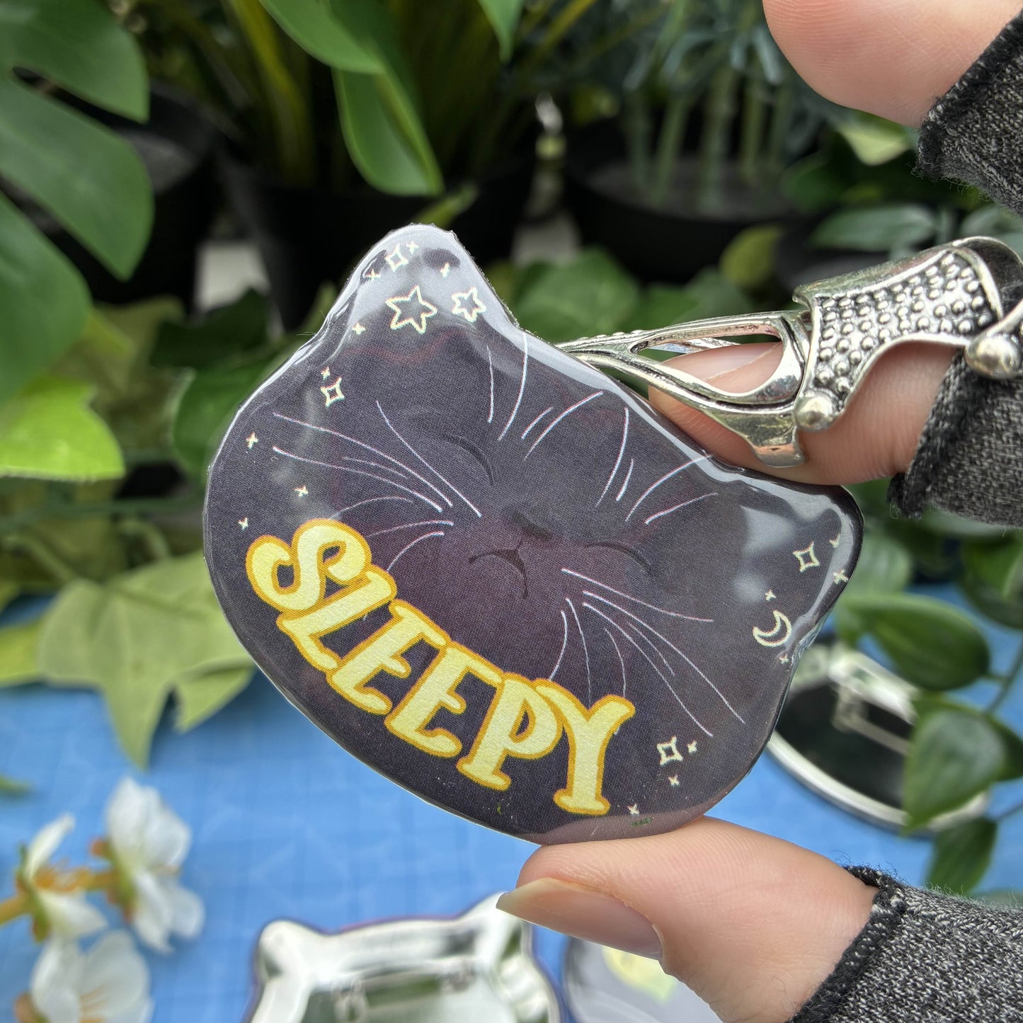 Phantom Cat-shaped Buttons